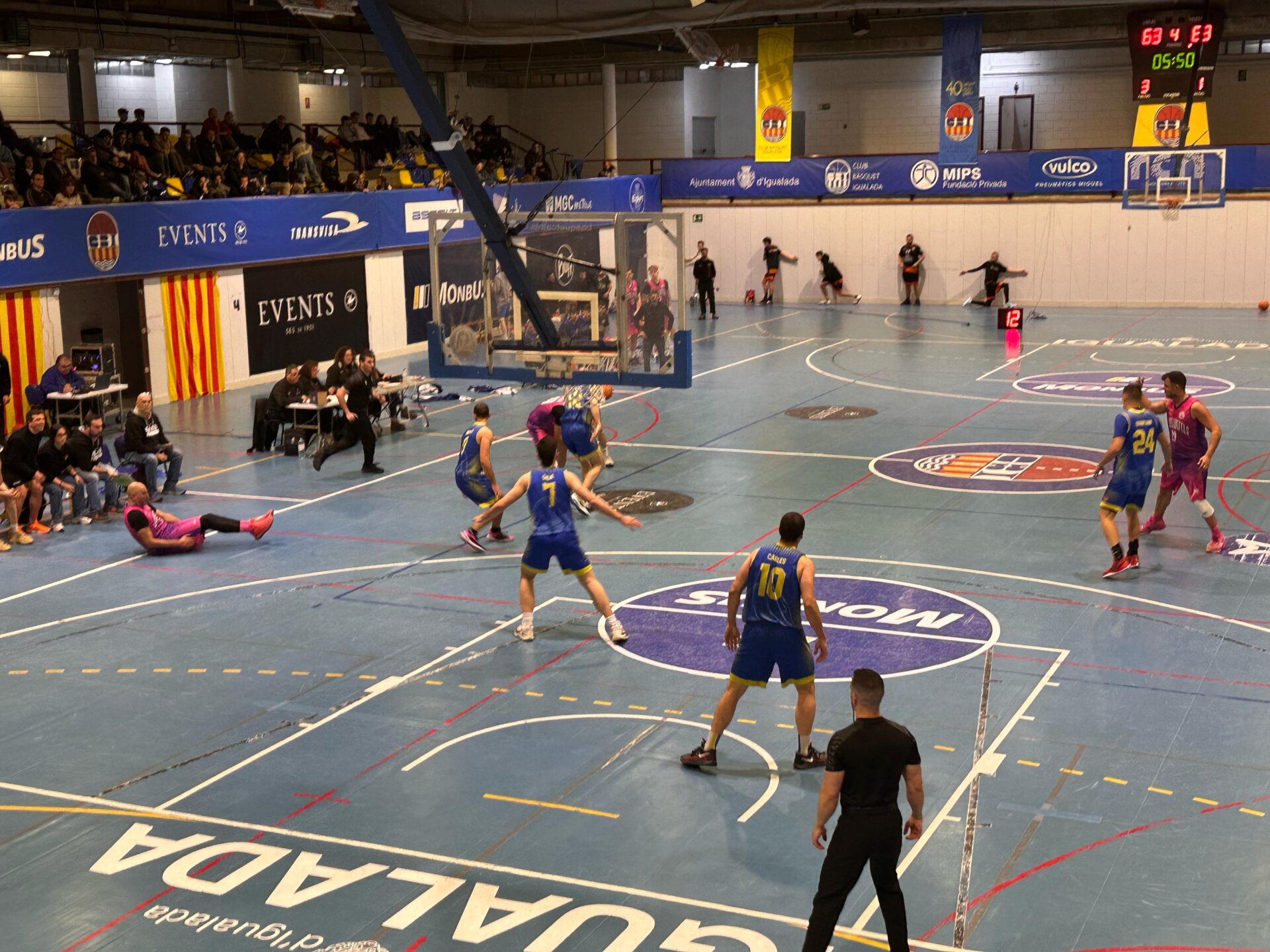 Bàsquet CB Igualada Monbus castelldefels esports